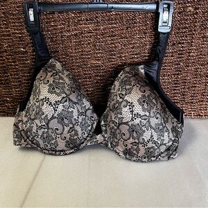 Playtex Love my Curves Smooth Underwire Bra Style 4848 / 40DD Black Lace Print
